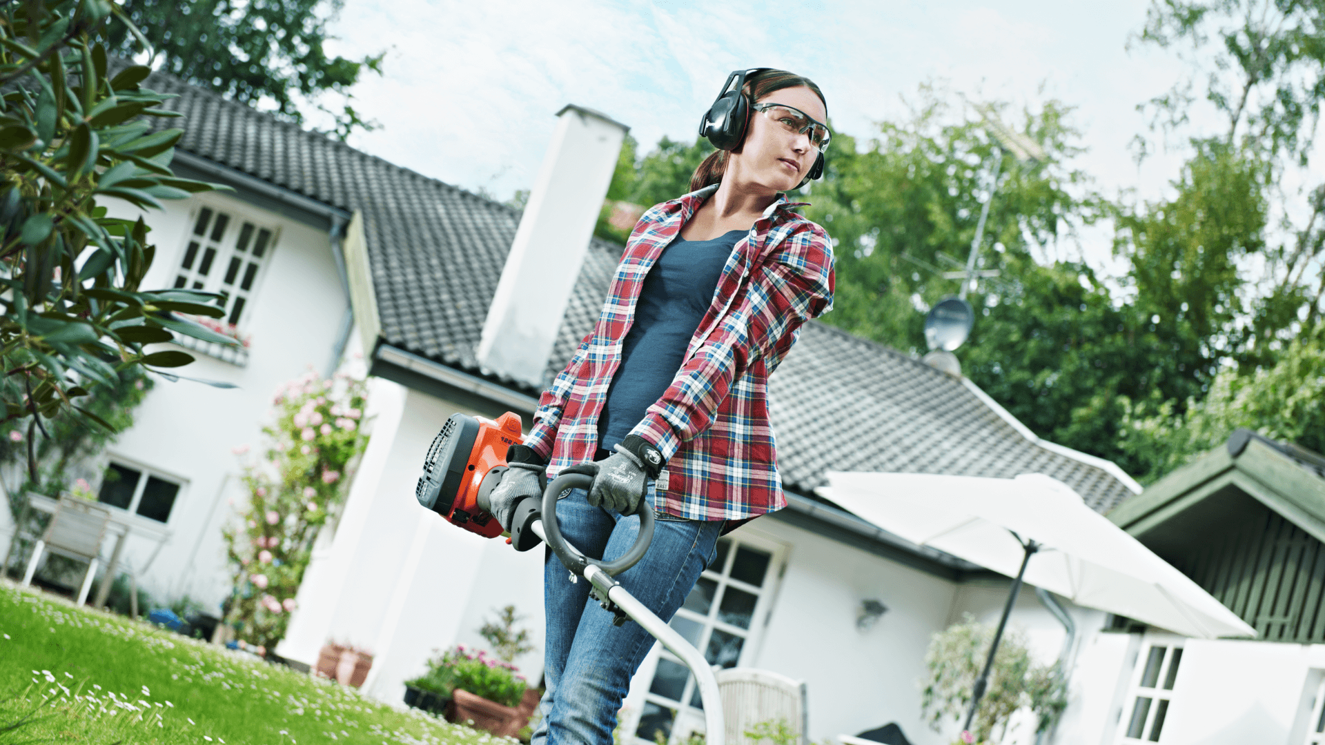 woman holding a trimmer